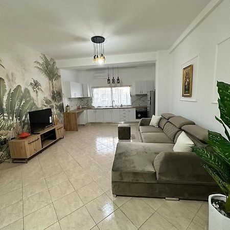 Victorias Apartment Tirane Kültér fotó